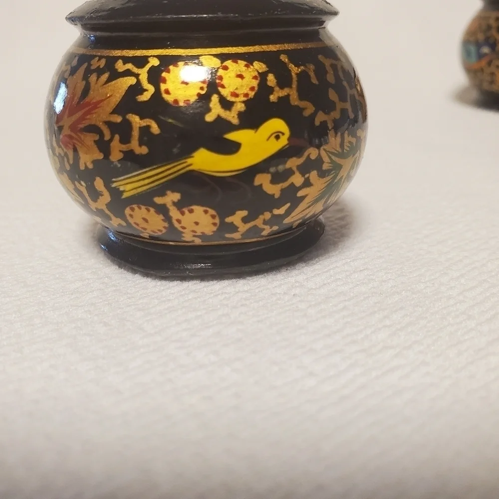 Hand-painted  laquer folk art napkin rings black and‎ gold  set of 2
